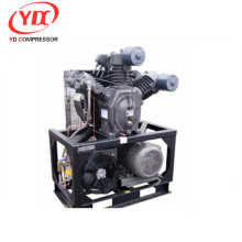 Stable booster air compressor with wind cooling